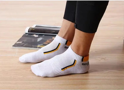 Men's Fashion Sports Socks, Striped Cotton Sweat Absorption Breathable Comfortable Ankle Socks