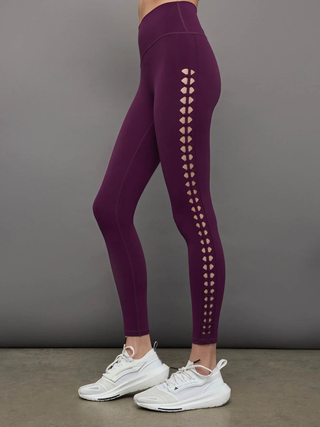 Stylish Women's Gymwear Set Crochet Tank Top Leggings Sleek Twist Design Burgundy Yoga Wears Soft Melt Fabric Training Exercise Pants