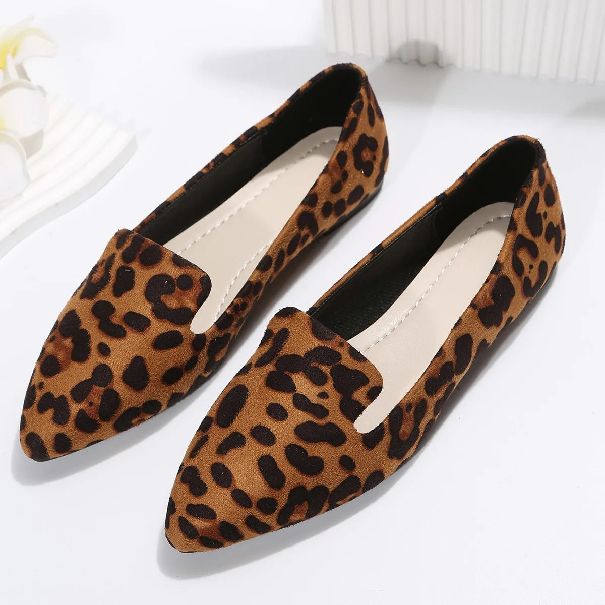 Leopard Print Pointed Toe Shoes