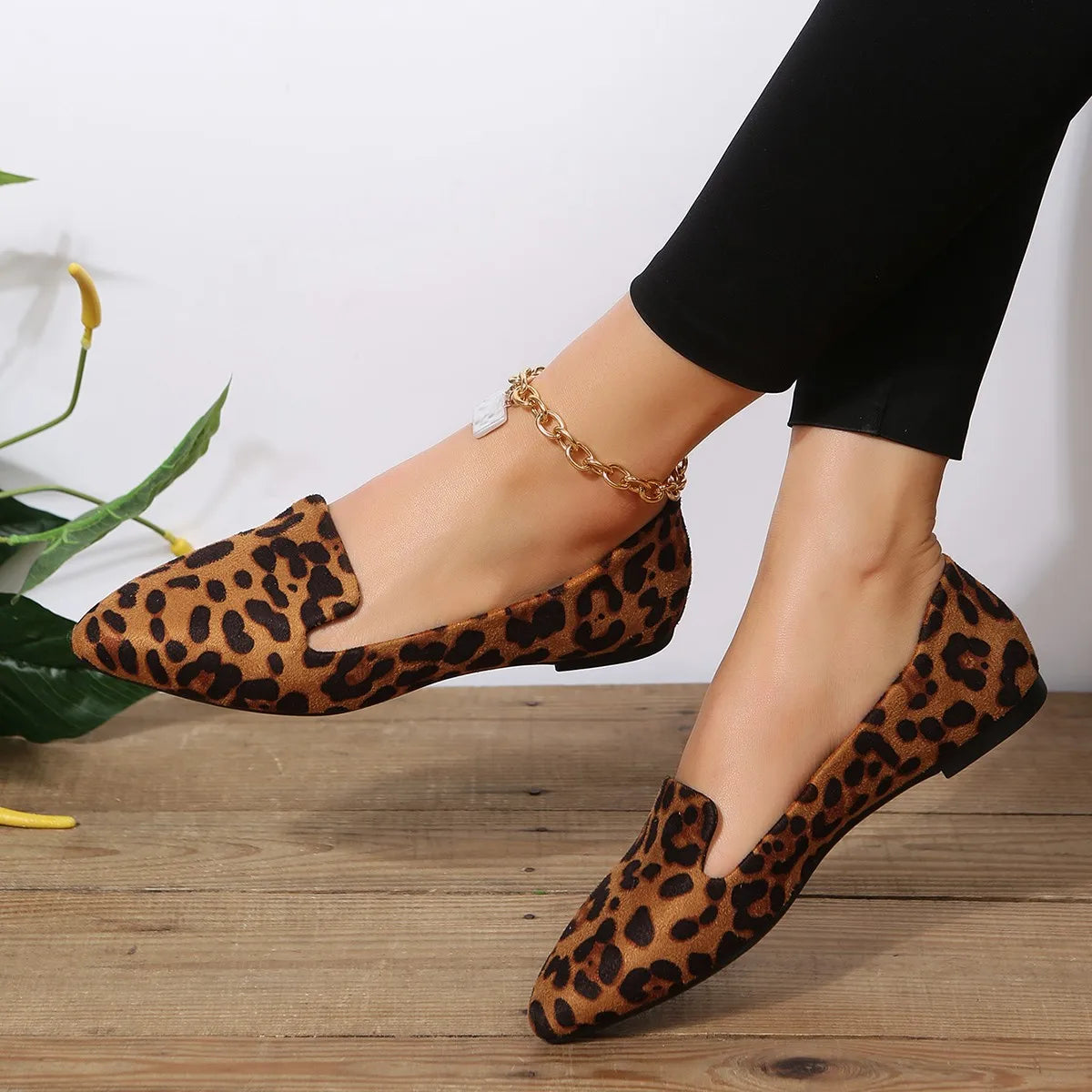 Leopard Print Pointed Toe Shoes