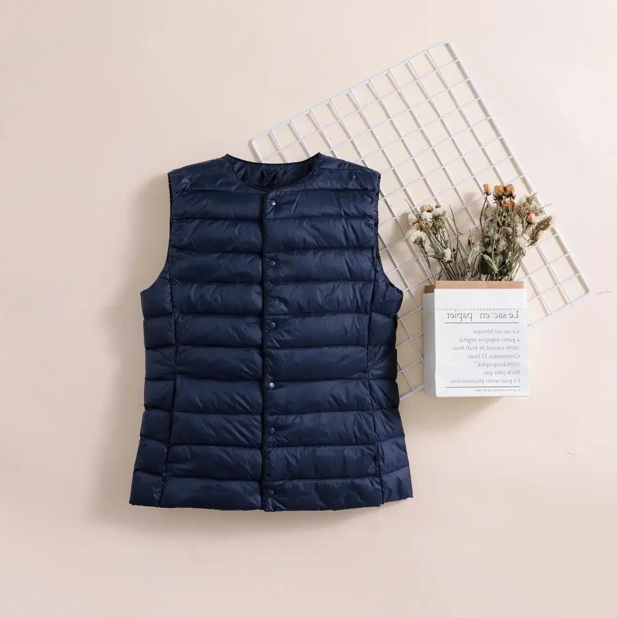 2024 New Spring Autumn Fashionable Outerwear Warm Vests Light Down Women Waistcoat Portable Warm Sleeveless Liner Casual